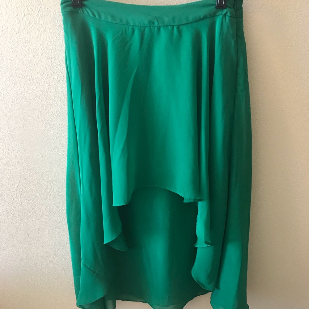 Hi-low skirt
